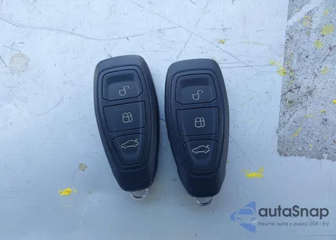 2012 Ford Focus Titanium z USA, uszkodzony, nr VIN 1FAHP3N29CL283081